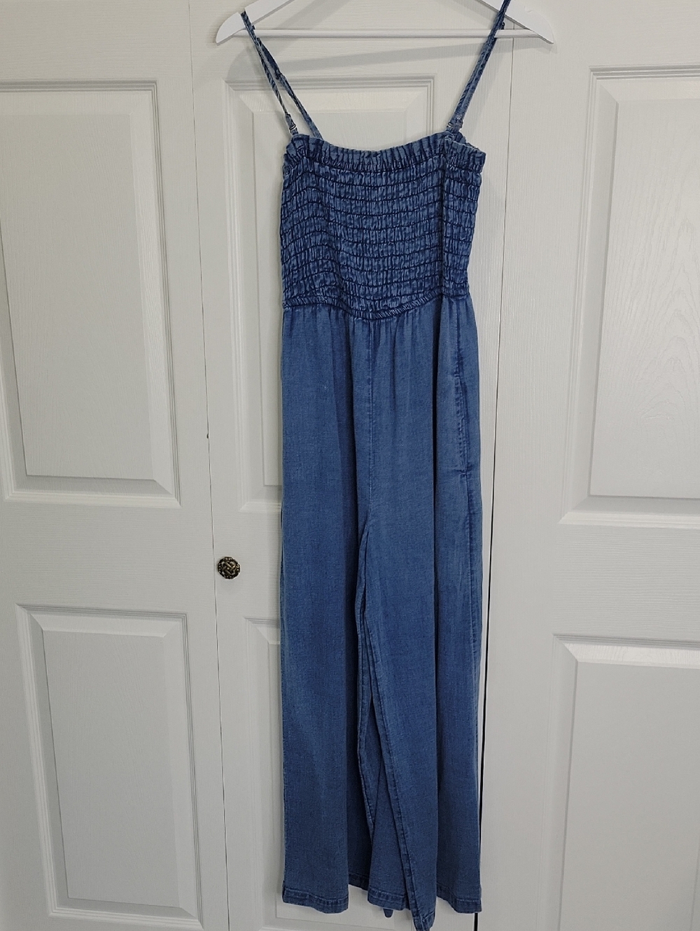 Pilcro Blue Smocked Wide Leg Chambray Jumpsuit with Spaghetti Straps Size XSP